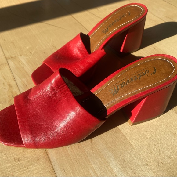 L’Intervalle Red Low Heels - Picture 5 of 5